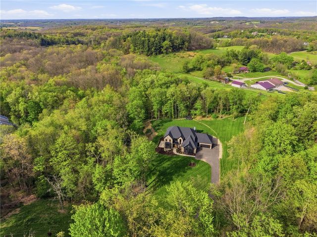 225 Stoup Rd, Adams Twp, PA 16046