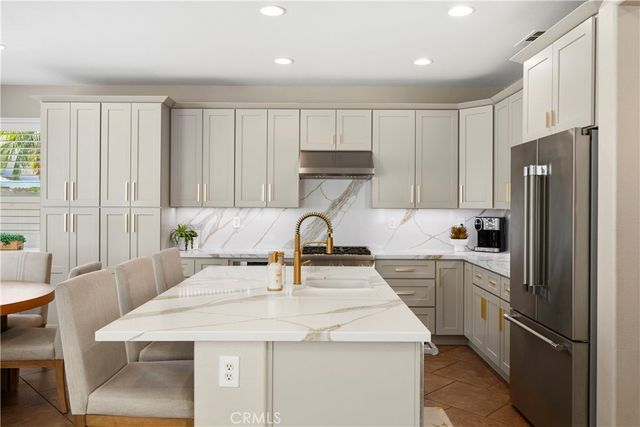 8075 Holland Park Street, Chino, CA 91708