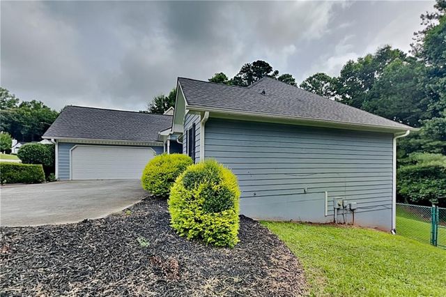 405 Etowah Valley Way, Woodstock, GA 30189