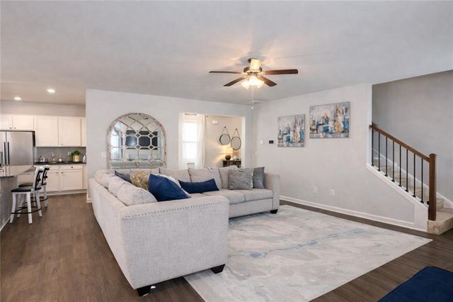 182 Woodhouse Circle, Acworth, GA 30102