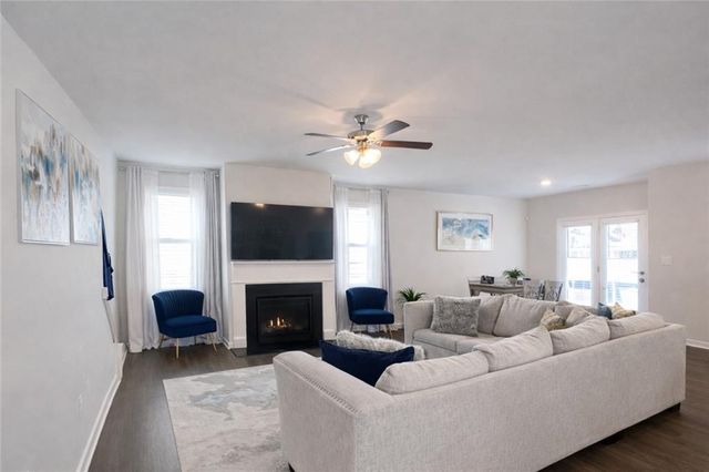 182 Woodhouse Circle, Acworth, GA 30102