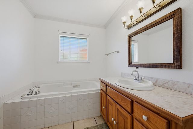 173 Graves Circle, Pottsboro, TX 75076
