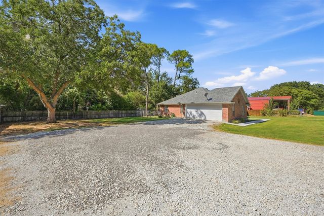 173 Graves Circle, Pottsboro, TX 75076