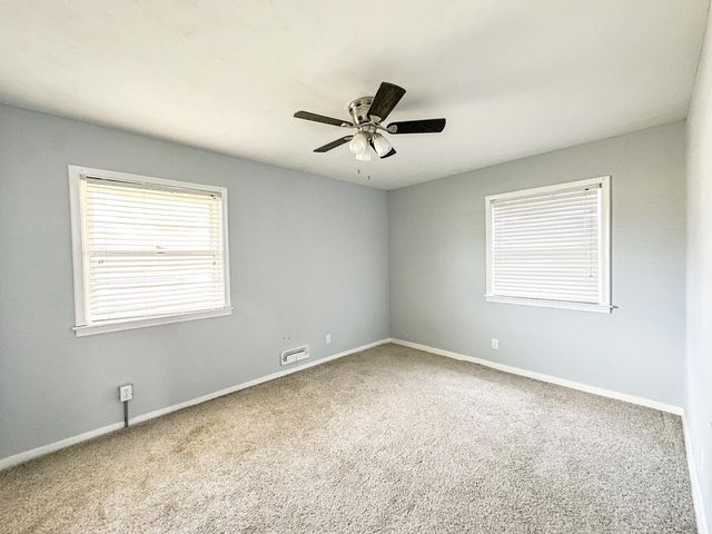 854 Lewis Ave, Salina, KS 67401