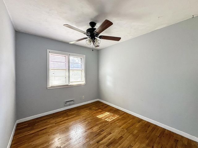 854 Lewis Ave, Salina, KS 67401