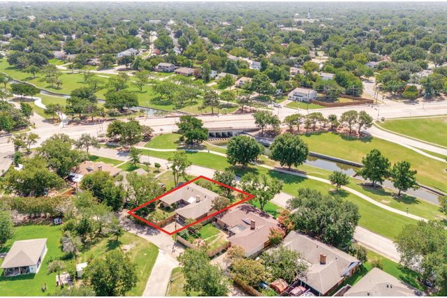 13551 RAWHIDE Parkway, Farmers Branch, TX 75234