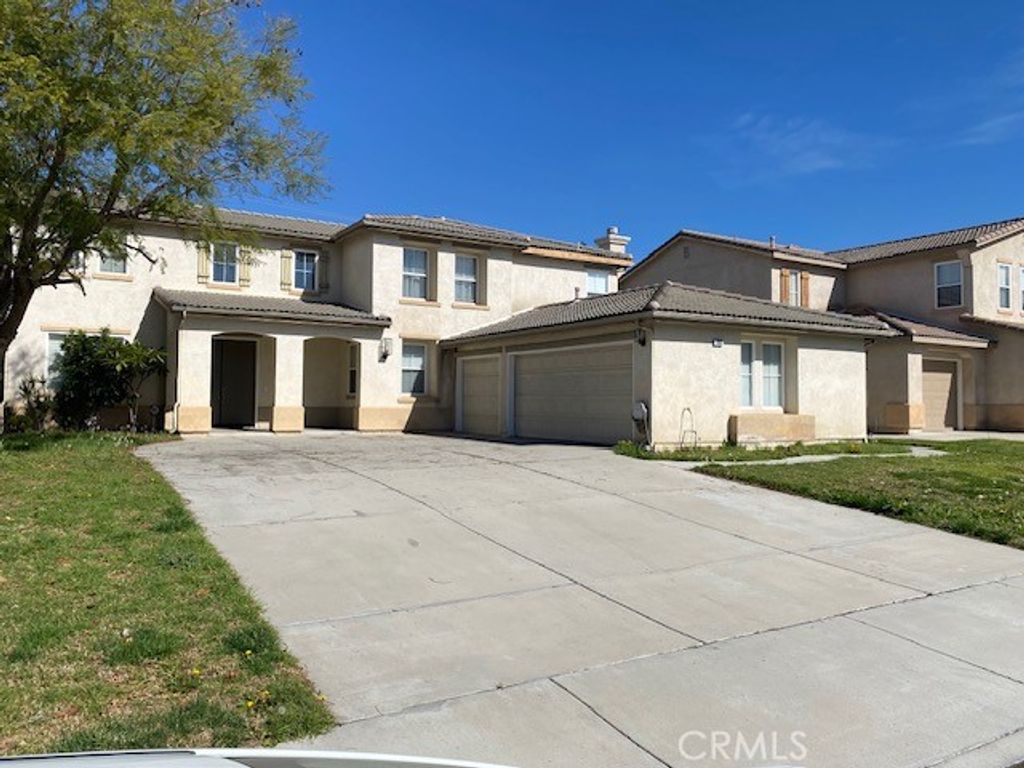 7018 Dove Valley, Eastvale, CA 92880