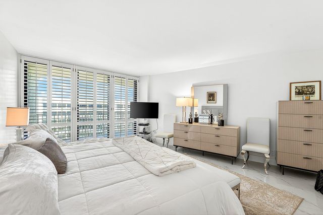 3360 S Ocean Boulevard, Palm Beach, FL 33480