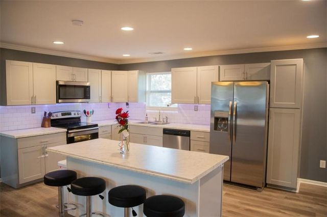 571 Oak Grove Road, Mcdonough, GA 30253