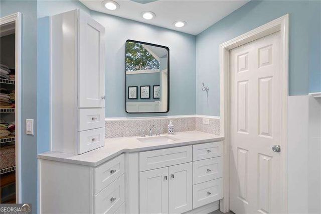 4775 BERKELEY WALK Point, Berkeley Lake, GA 30096