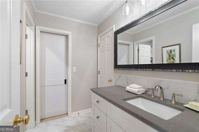 4775 BERKELEY WALK Point, Berkeley Lake, GA 30096