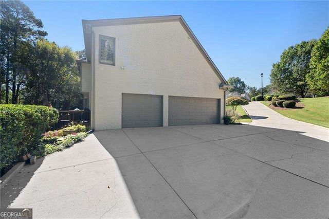 4775 BERKELEY WALK Point, Berkeley Lake, GA 30096