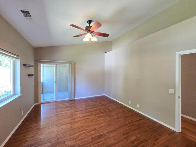 212 Wagon Wheel Drive, Grants Pass, OR 97527