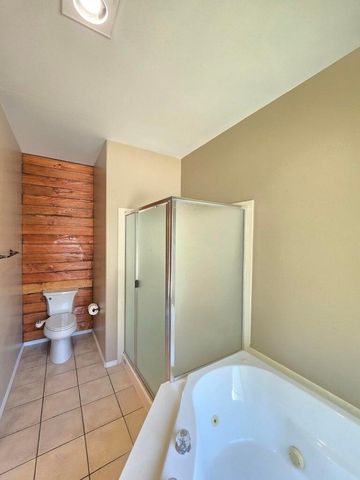 212 Wagon Wheel Drive, Grants Pass, OR 97527