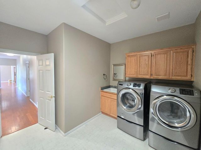 212 Wagon Wheel Drive, Grants Pass, OR 97527