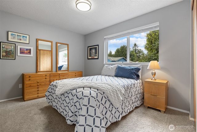 12217 221st Avenue Ct E, Bonney Lake, WA 98391
