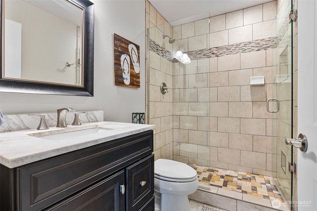 12217 221st Avenue Ct E, Bonney Lake, WA 98391