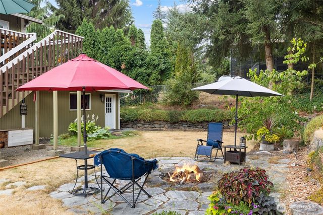 12217 221st Avenue Ct E, Bonney Lake, WA 98391