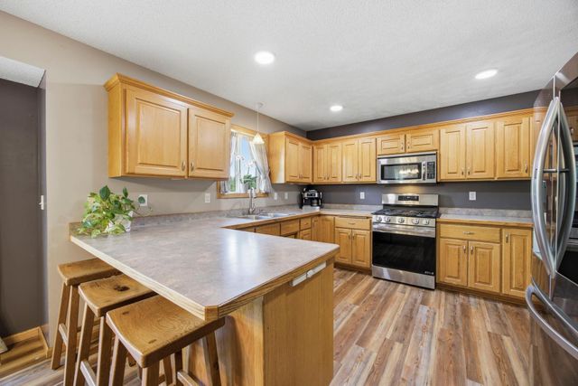 4463 194th Avenue NE, East Bethel, MN 55092