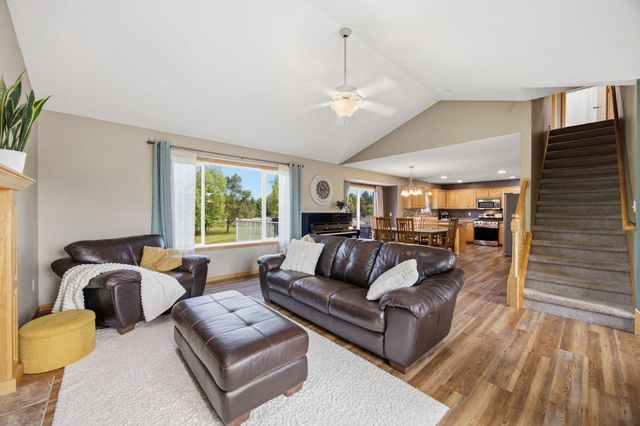 4463 194th Avenue NE, East Bethel, MN 55092