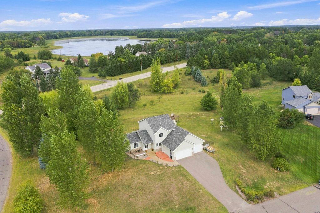 4463 194th Avenue NE, East Bethel, MN 55092 — exterior