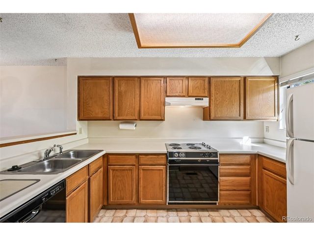 1818 S Quebec Way 2-2, Denver, CO 80231