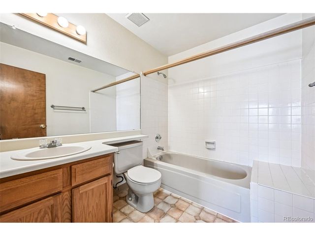 1818 S Quebec Way 2-2, Denver, CO 80231