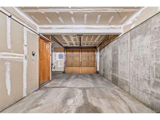 1818 S Quebec Way 2-2, Denver, CO 80231
