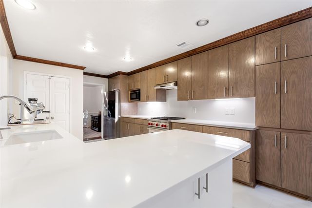 12506 Glenleigh Drive, Houston, TX 77014