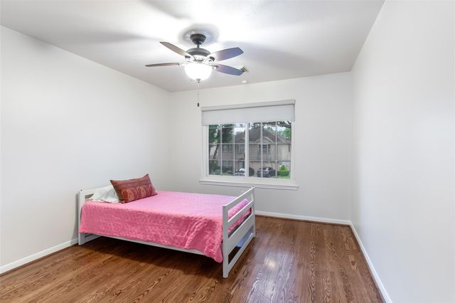 12506 Glenleigh Drive, Houston, TX 77014