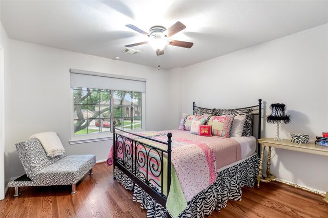 12506 Glenleigh Drive, Houston, TX 77014