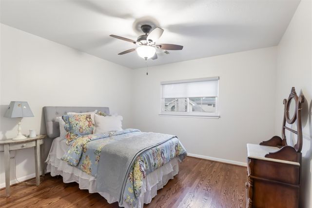 12506 Glenleigh Drive, Houston, TX 77014