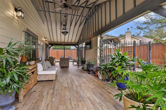 12506 Glenleigh Drive, Houston, TX 77014