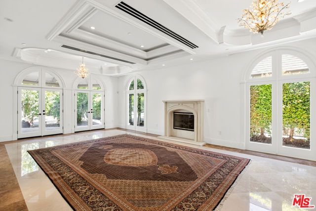 520 N Palm Drive, Beverly Hills, CA 90210