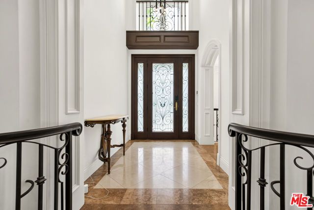 520 N Palm Drive, Beverly Hills, CA 90210