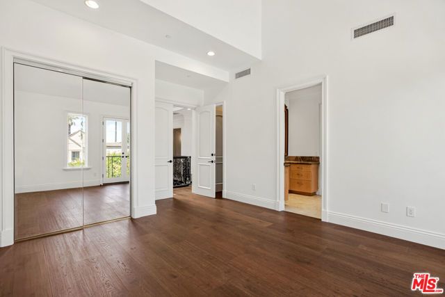 520 N Palm Drive, Beverly Hills, CA 90210