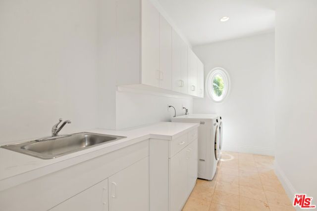 520 N Palm Drive, Beverly Hills, CA 90210