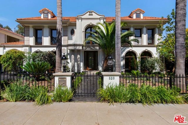 520 N Palm Drive, Beverly Hills, CA 90210