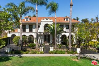 520 N Palm Drive, Beverly Hills, CA 90210