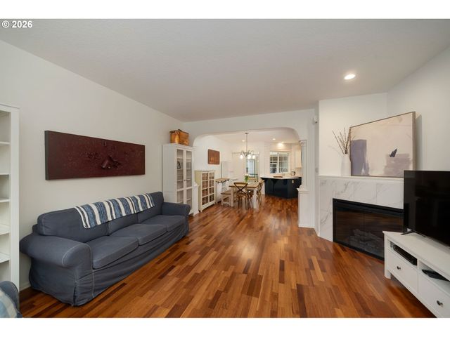 11633 Sw WATERTHRUSH Ter, Beaverton, OR 97007