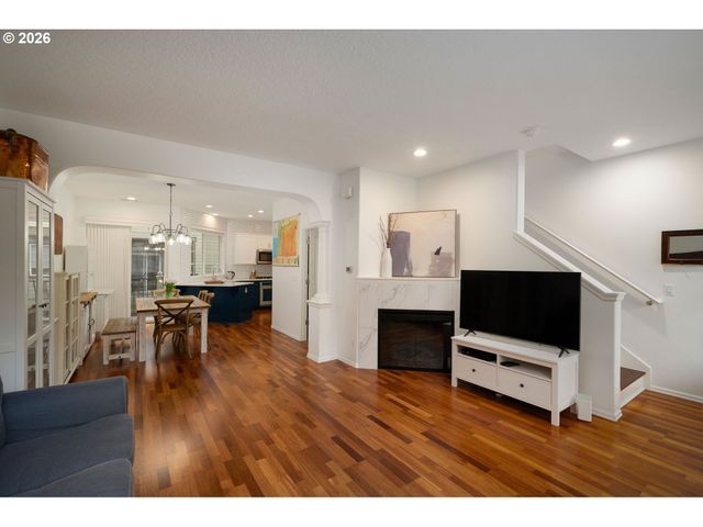11633 Sw WATERTHRUSH Ter, Beaverton, OR 97007