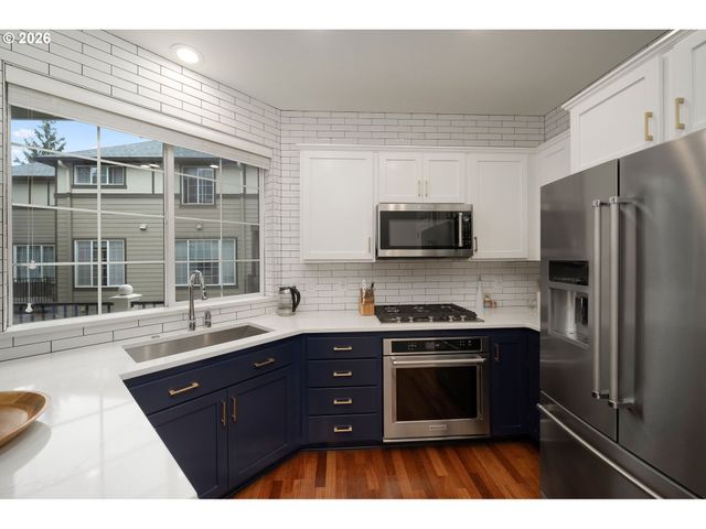 11633 Sw WATERTHRUSH Ter, Beaverton, OR 97007