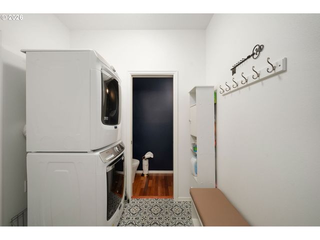 11633 Sw WATERTHRUSH Ter, Beaverton, OR 97007