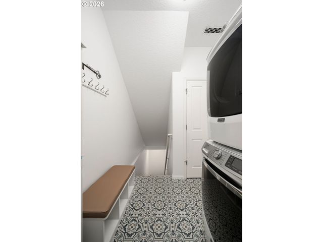 11633 Sw WATERTHRUSH Ter, Beaverton, OR 97007