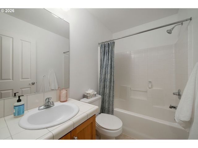 11633 Sw WATERTHRUSH Ter, Beaverton, OR 97007