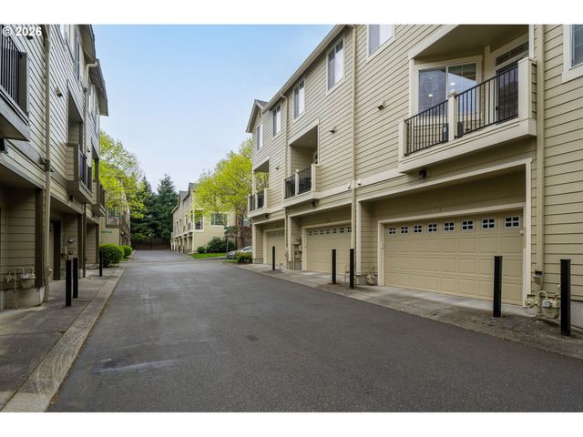11633 Sw WATERTHRUSH Ter, Beaverton, OR 97007