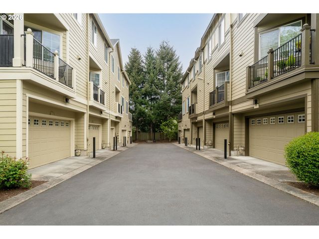 11633 Sw WATERTHRUSH Ter, Beaverton, OR 97007