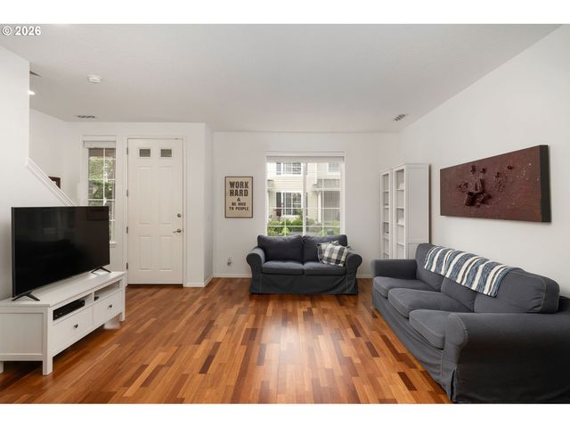 11633 Sw WATERTHRUSH Ter, Beaverton, OR 97007