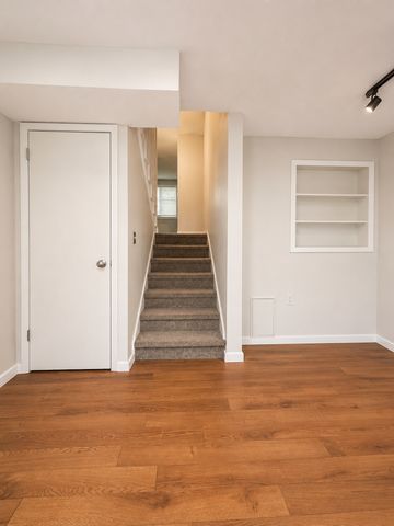 4859 Bryant Avenue N, Minneapolis, MN 55430