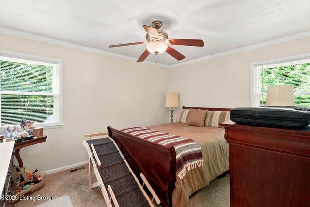 7000 Cochise Ct, Louisville, KY 40258